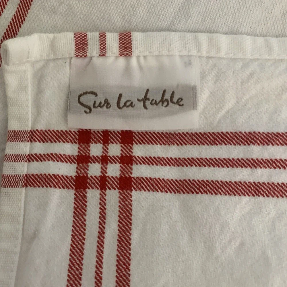 SUR LA TABLE Set of four Cotton Placemats & Napkins Red White French Country